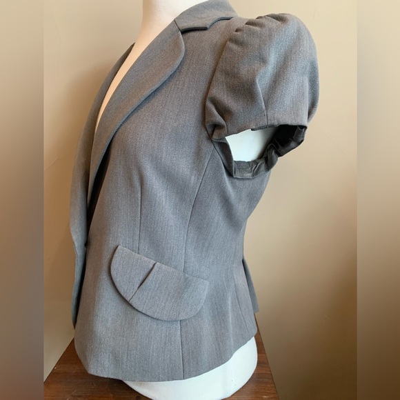 BCBG Maxazria cap sleeve “coco” suit - Picture 5 of 12